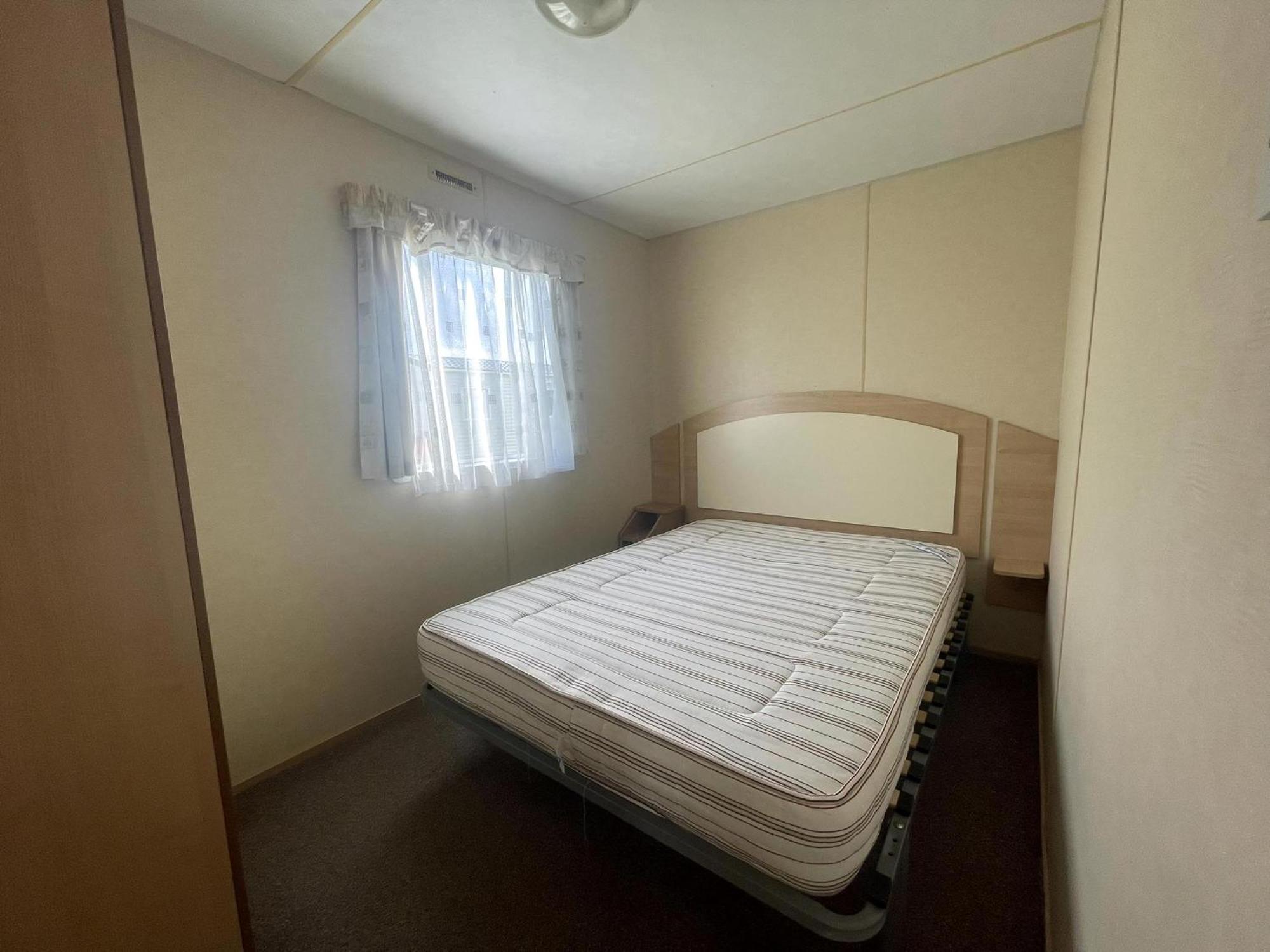 Lovely 8 Berth Caravan At St Osyth Beach Holiday Park Ref 28101G Clacton-on-Sea Exterior photo